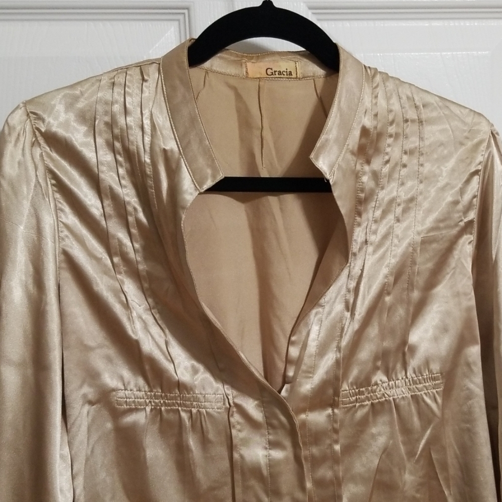 Gold silk top - Picture 2 of 3